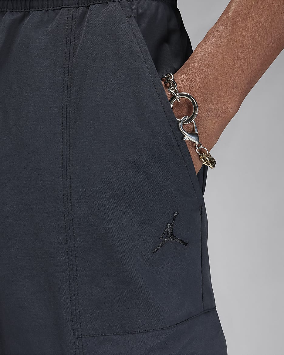 Nike men's essential woven pants online